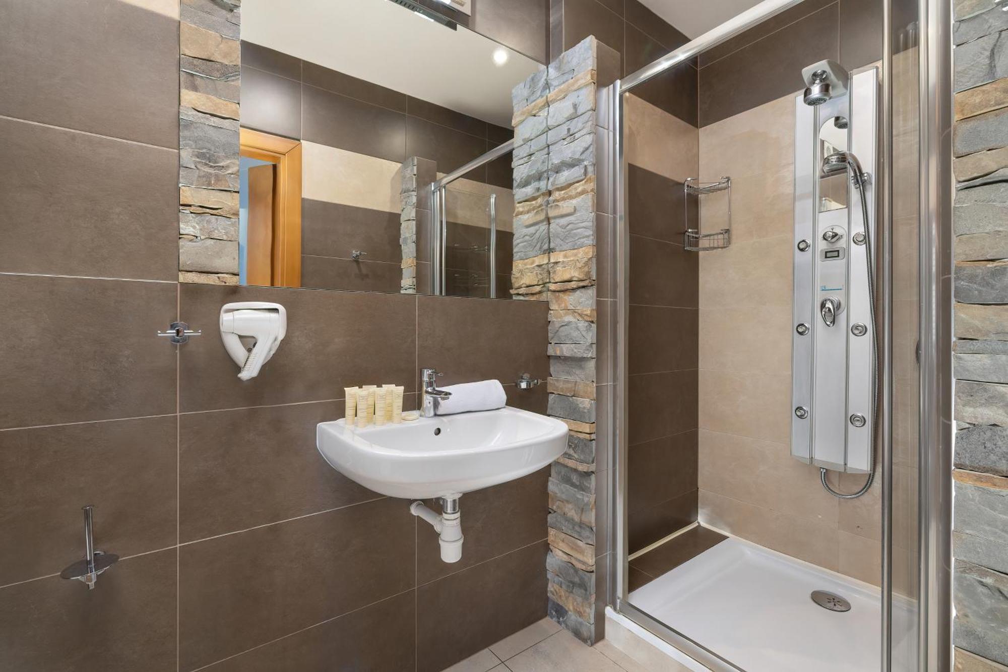 Przestronne Apartamenty W Zakopanem Z Trzema Sypialniami I Parkingiem By Noclegi Renters Zewnętrze zdjęcie
